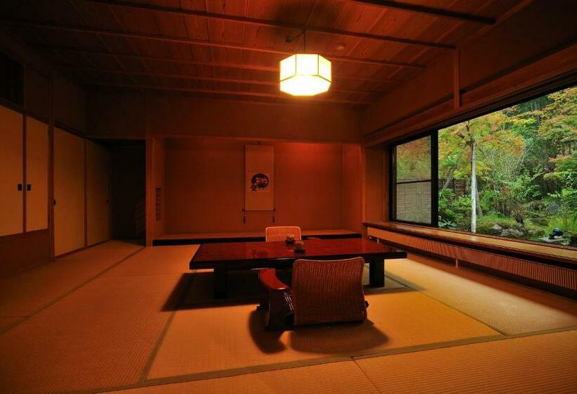 غرفة إدارية مطلة على الحديقة, Meigetsuso