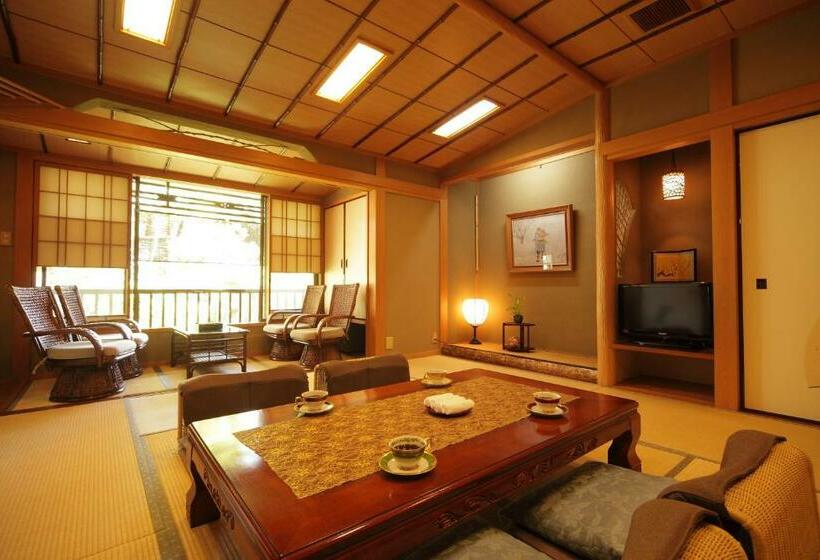 标准四人间共用浴室, Morizuya