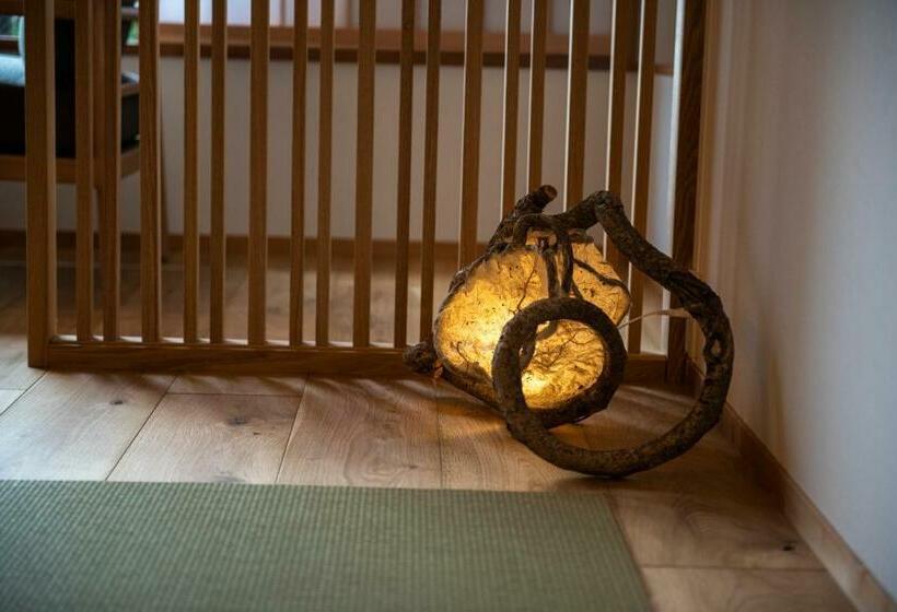 غرفة ديلوكس, Shosenkaku Kagetsu