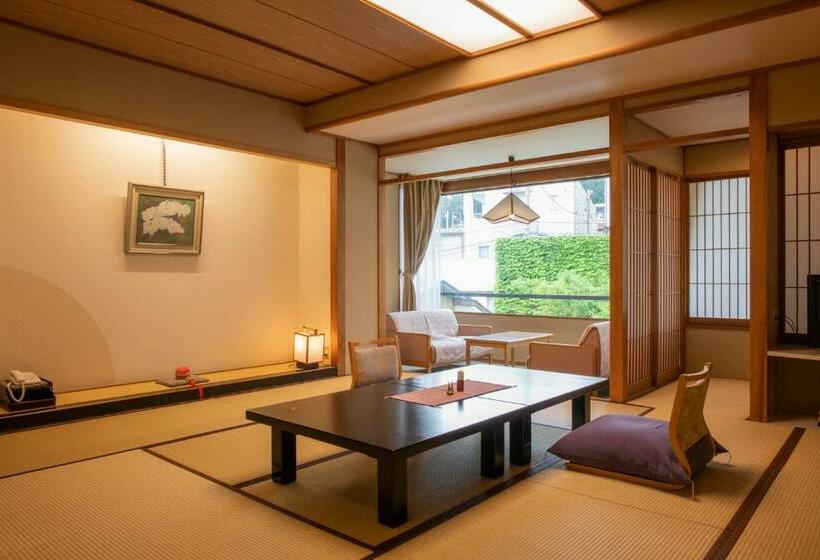 Номер Стандарт, Shosenkaku Kagetsu