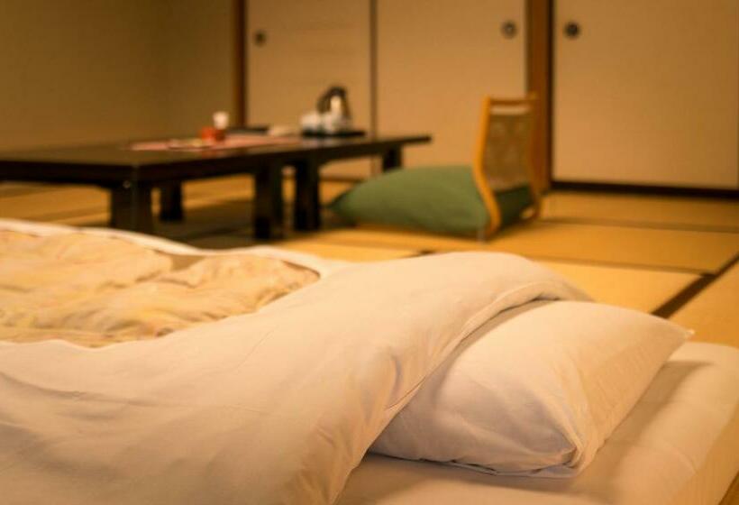 غرفة قياسية, Shosenkaku Kagetsu