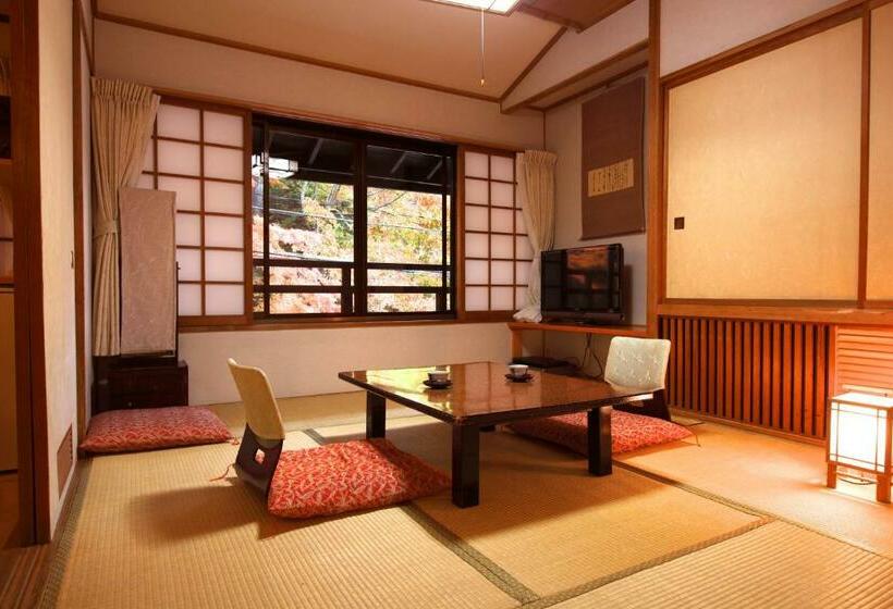 Номер Стандарт, Tsuruya Ryokan