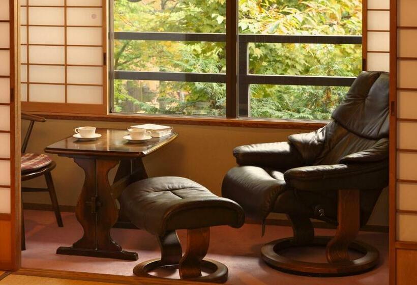 Номер Стандарт, Tsuruya Ryokan