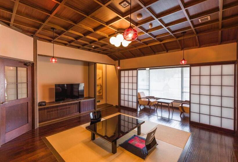 디럭스 4인 룸, Tsuta Onsen Ryokan
