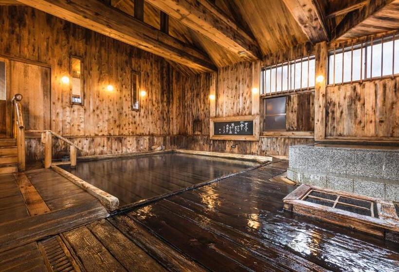 Четырехместный номер Премиум, Tsuta Onsen Ryokan