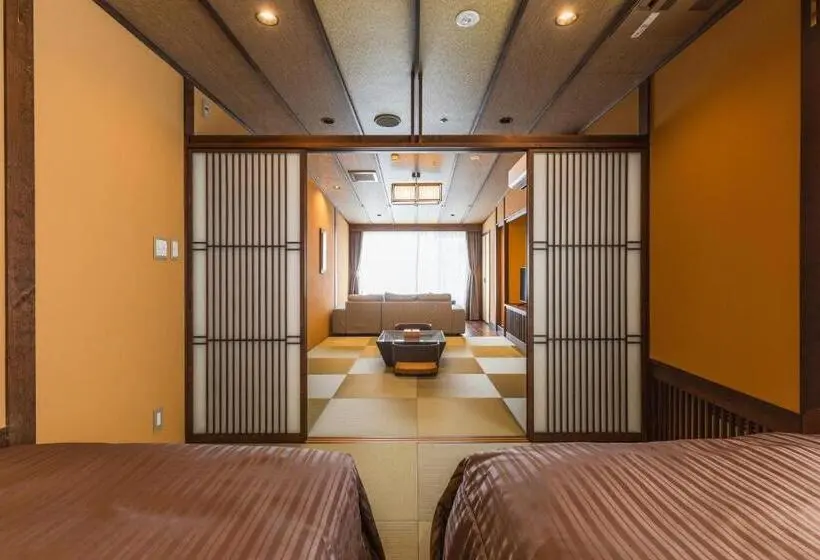 Juniorsviitti, Tsuta Onsen Ryokan