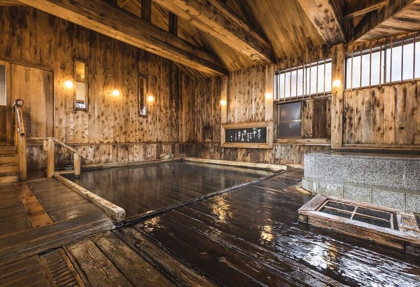 디럭스 4인 룸, Tsuta Onsen Ryokan