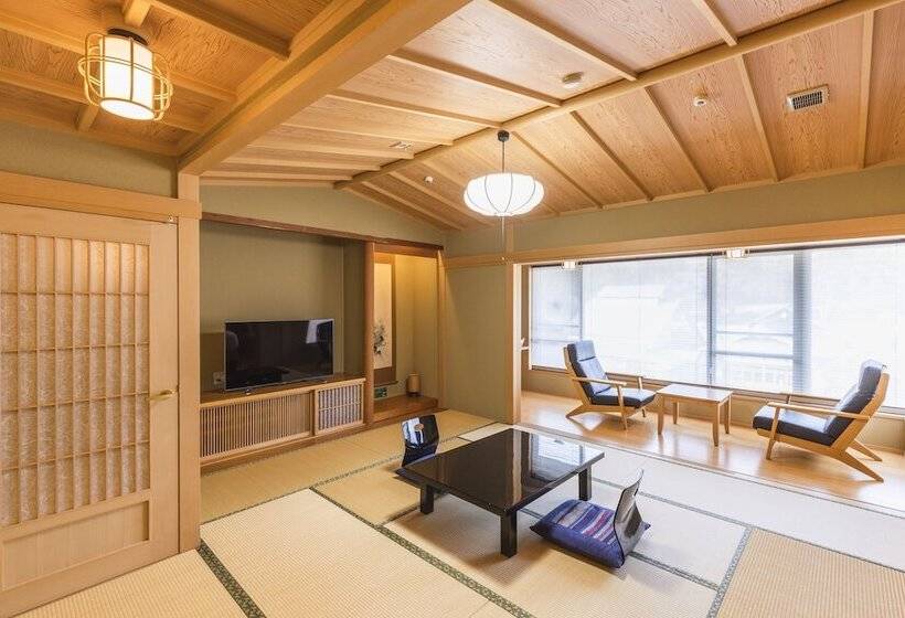프리미엄 4인룸, Tsuta Onsen Ryokan