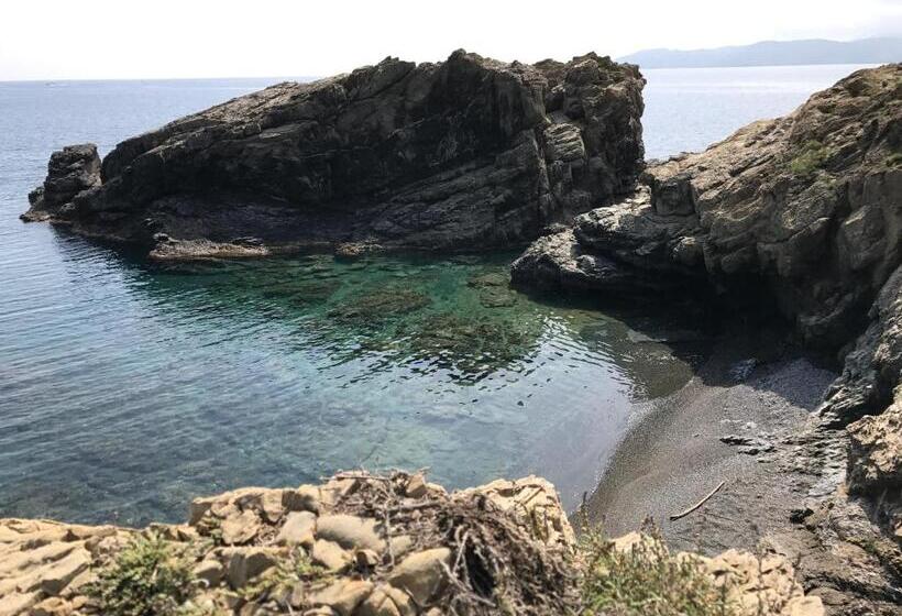バス共有のスタンダードルーム, Alberg Costa Brava