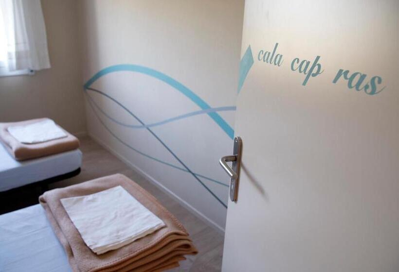 Quarto Estandar Banheiro Compartilhado, Alberg Costa Brava