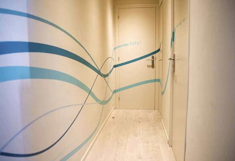 バス共有のスタンダードルーム, Alberg Costa Brava