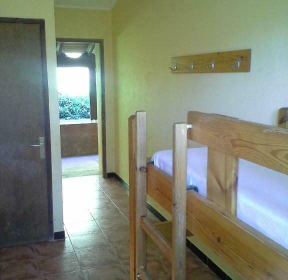 Quarto Familiar, Casa De Colònies La Cadamont
