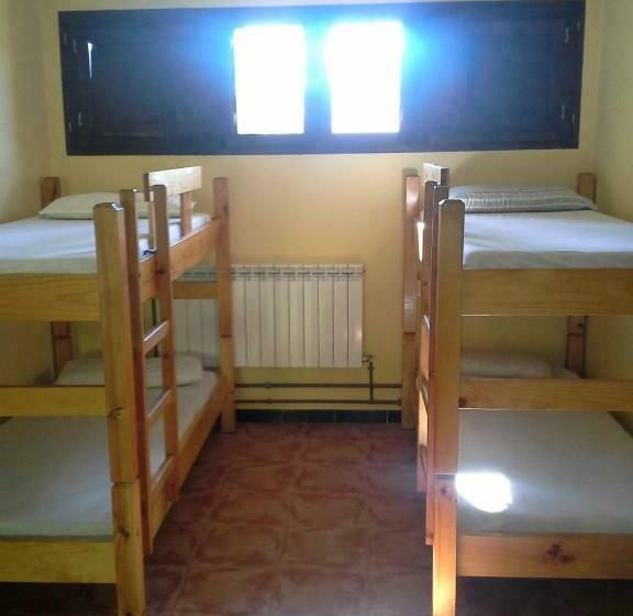 Quarto Familiar, Casa De Colònies La Cadamont