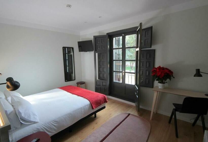 غرفة سوبيريور, H Complutum