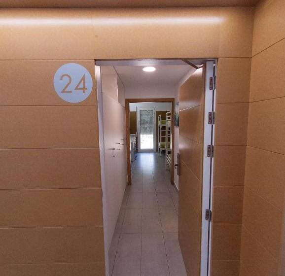 4인용 스탠다드 룸, La Seu D Urgell Xanascat