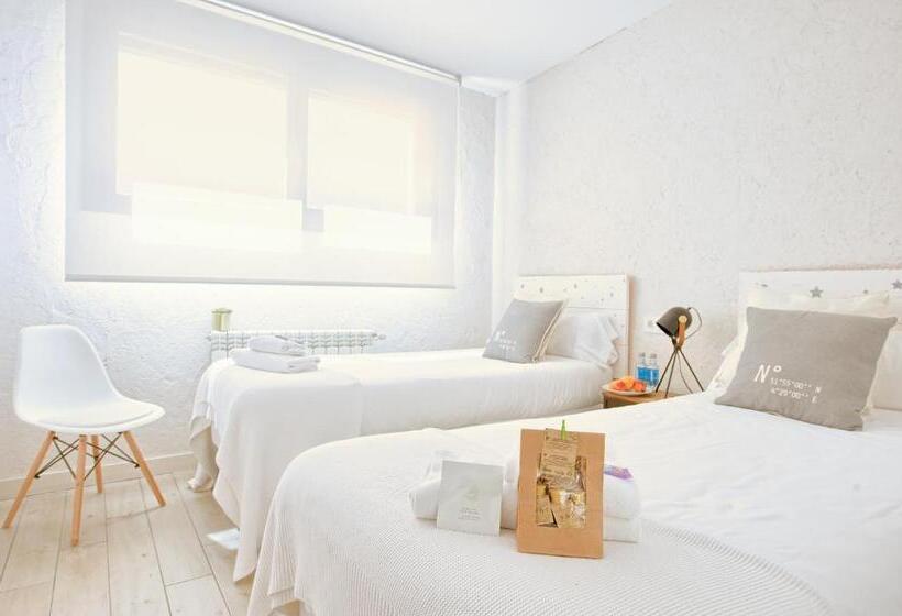 Номер Стандарт, Albergue Lamorena