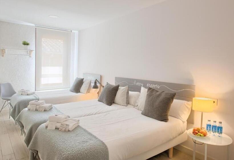 חדר סטנדרט לשלושה, Albergue Lamorena