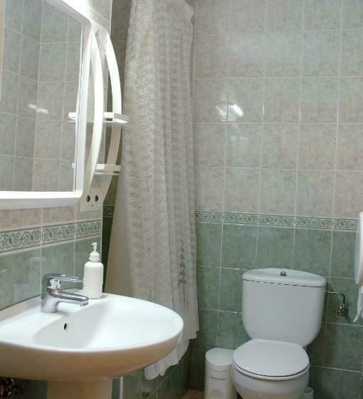 اتاق استاندارد, Refugio Lucien Briet