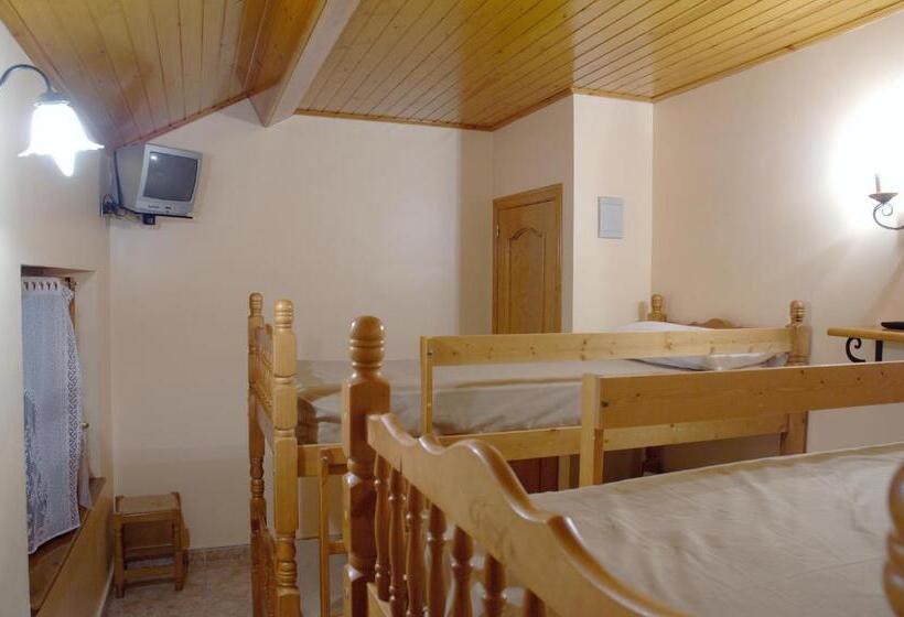 اتاق استاندارد چهار تخته, Refugio Lucien Briet