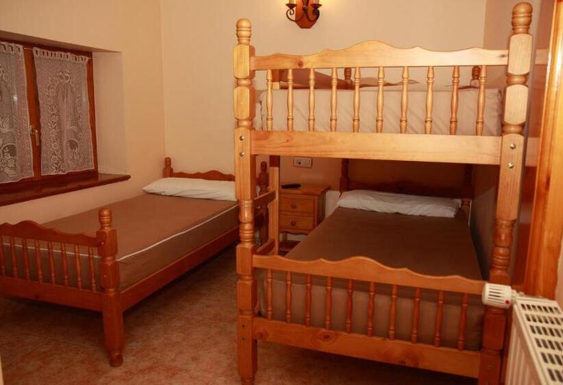 اتاق استاندارد سه نفره, Refugio Lucien Briet