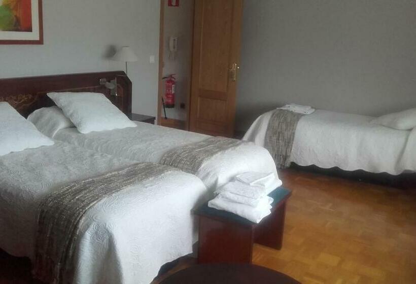 スタンダードトリプルルーム, Villalodosa