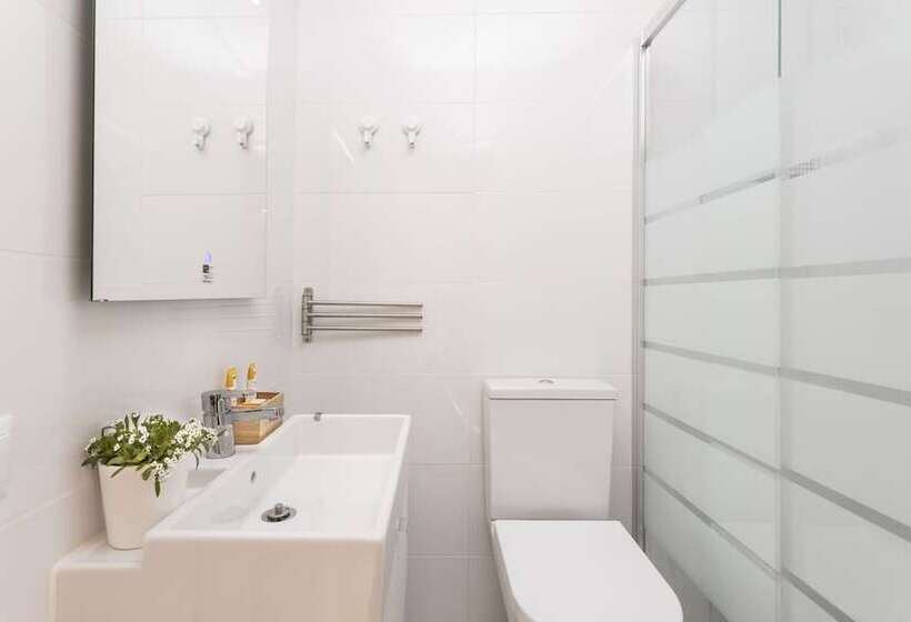 Номер Стандарт, Antonio's House