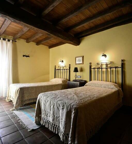 غرفة قياسية مزوَّدة بشُرفة, Casa Rural La Fuente Del Jerte