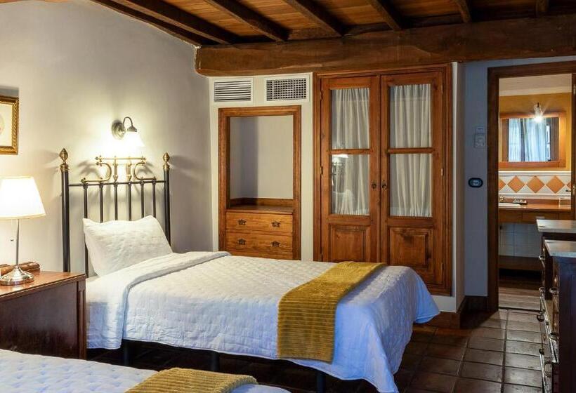 غرفة قياسية مزوَّدة بشُرفة, Casa Rural La Fuente Del Jerte