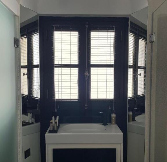 غرفة قياسية, Hospedería Diez Y Seis