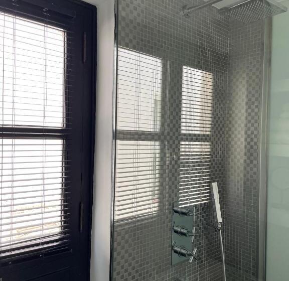 غرفة قياسية, Hospedería Diez Y Seis