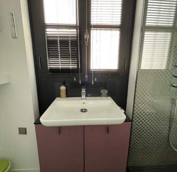 غرفة قياسية, Hospedería Diez Y Seis