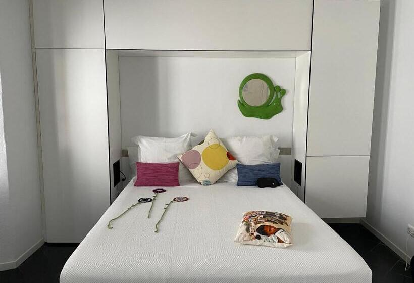 غرفة قياسية, Hospedería Diez Y Seis