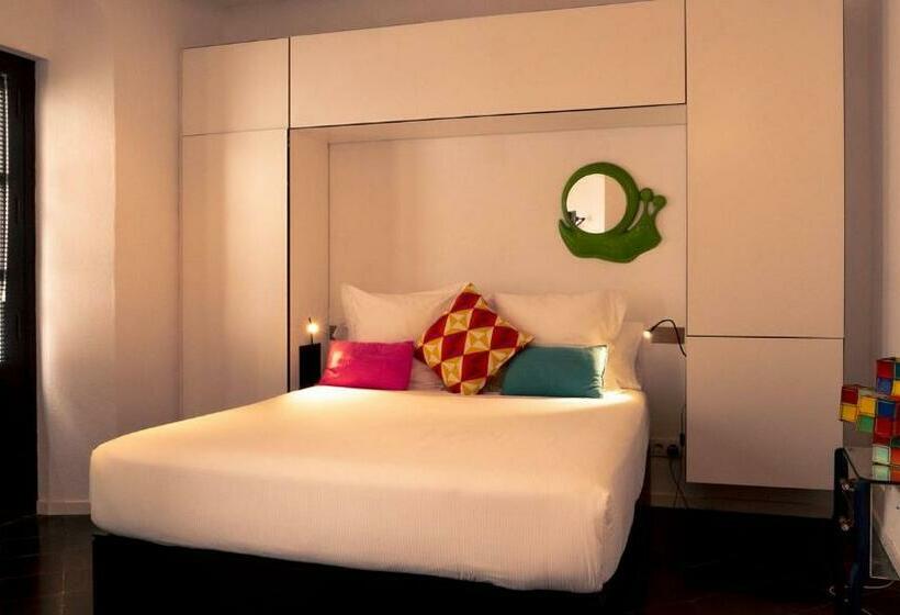 غرفة قياسية, Hospedería Diez Y Seis