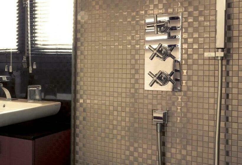 غرفة قياسية, Hospedería Diez Y Seis