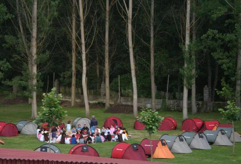 اتاق خانوادگی با سرویس بهداشتی مشترک, Hostel El Lago, Caceres