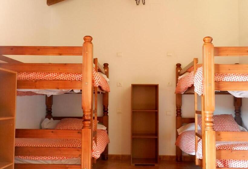 Четырехместный Номер Economy, Hostel El Lago, Caceres