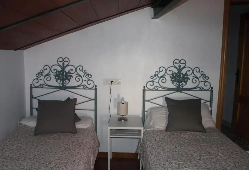 Huoneisto 1 Makuuhuone, Hostel El Lago, Caceres