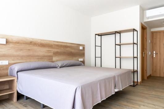 带阳台的豪华间, Adeko