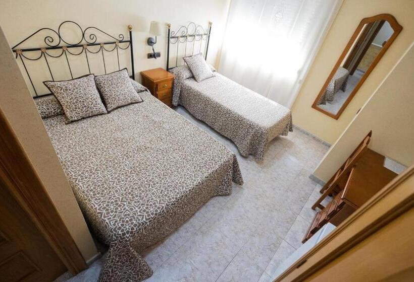 غرفة كومفورت ثلاثية, Beatriz