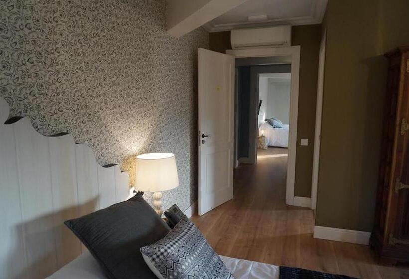 Номер Deluxe, Can Ribalta