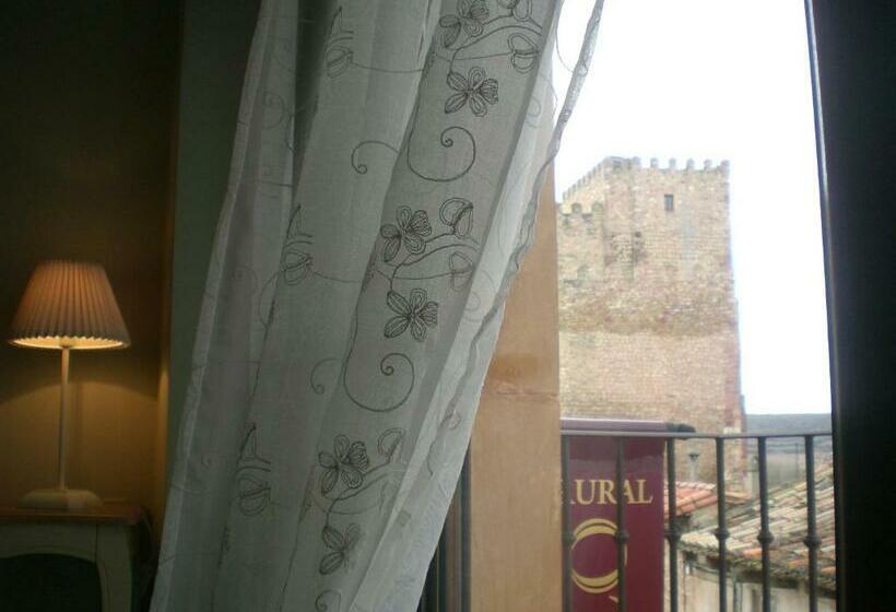 اتاق رمانتیک, Casa Del Castillo