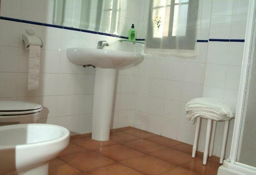 غرفة أساسية, Casa Marchena