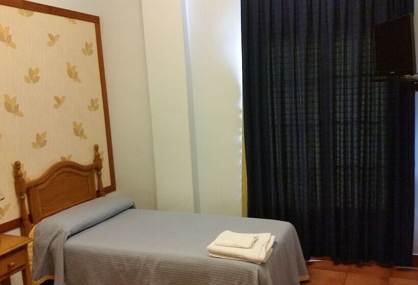 غرفة قياسية, Casa Marchena