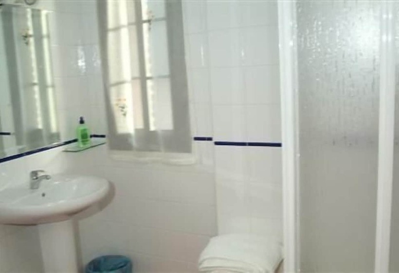 غرفة قياسية, Casa Marchena