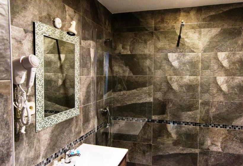 Quarto Triplo Estandar, Don Angel
