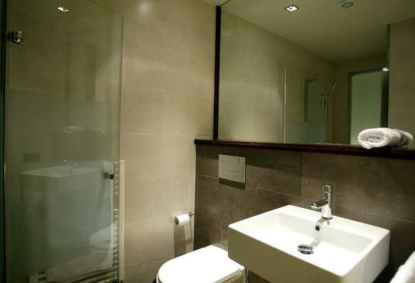 غرفة قياسية, La Fonda Moreno