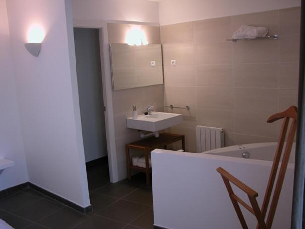 غرفة قياسية مزوَّدة بجاكوزي, Masia Vista Hermosa