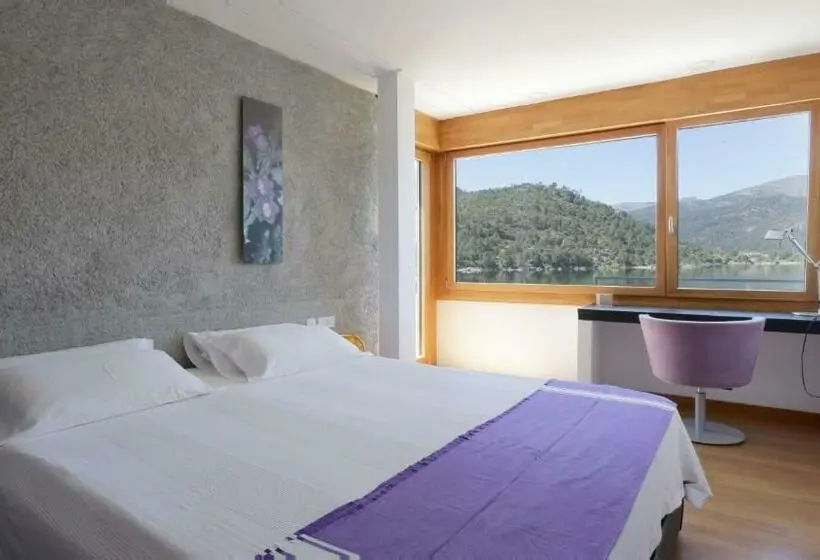 Superior room with lake view, Posada Del Agua
