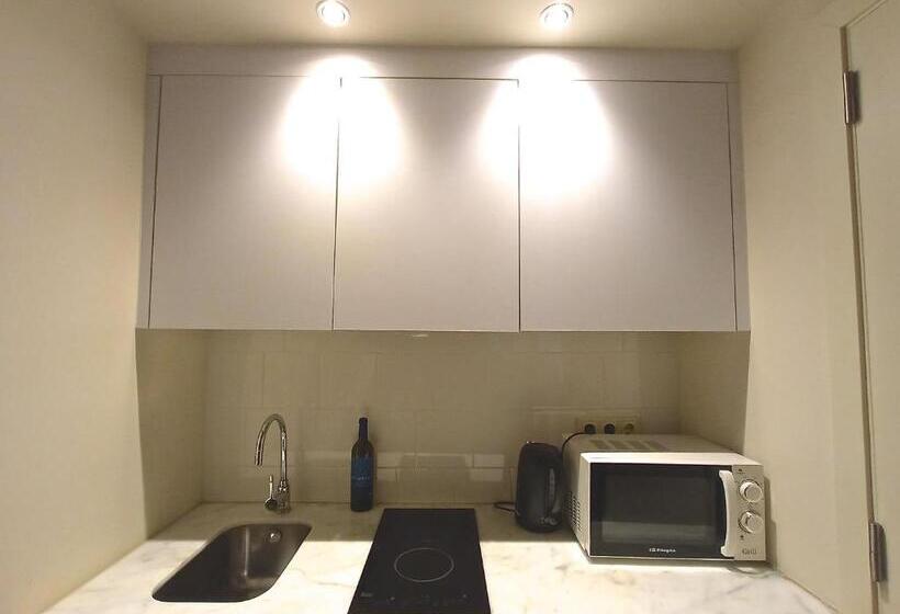 스탠다드 스튜디오, Restaurant Lotus Priorat