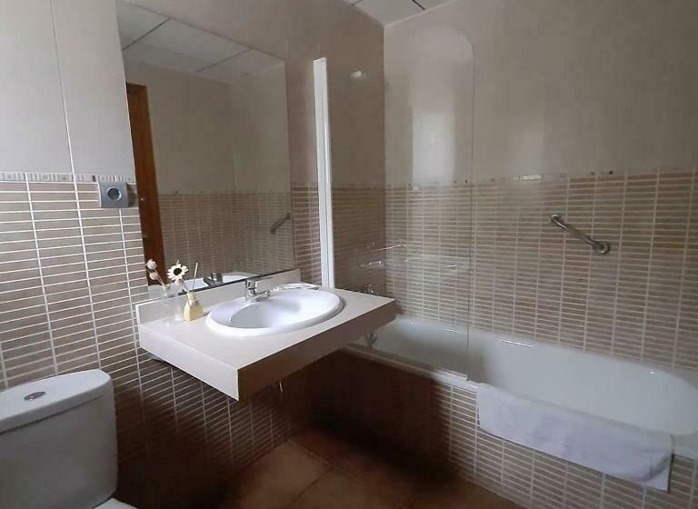 Номер Стандарт Вид на Горы, Rural Cor De Prades